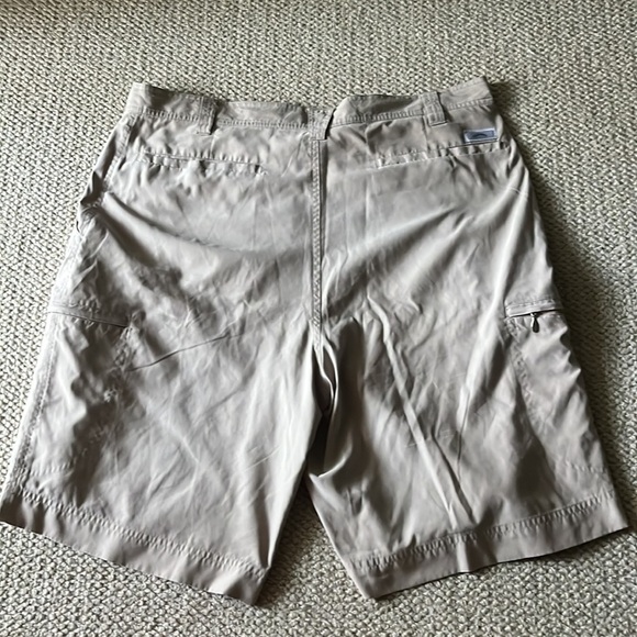 Callaway golf shorts​​ - Picture 2 of 4